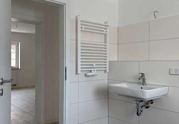 Wohnung Leuna Rössen - 4 Zimmer, 118 m&sup2;, 1.062&euro; | Angebot:27660112