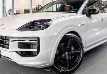 Porsche Cayenne 8.900 km 132.800 &euro; Leipzig 04356