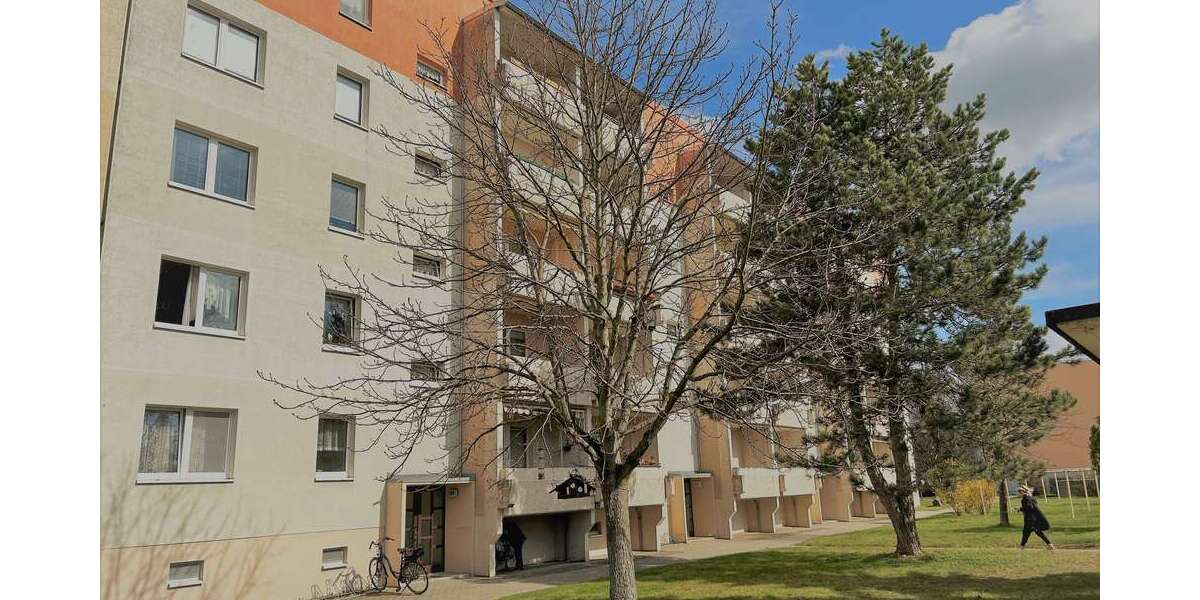 Etagenwohnung Wurzen Altstadt - 2 Zimmer, 49 m&sup2;, 275&euro; | Angebot:27348602