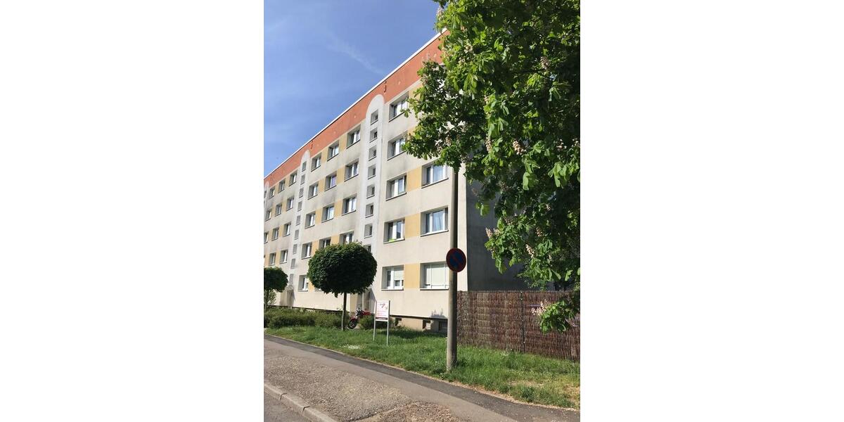 Etagenwohnung Borna - 4 Zimmer, 86 m&sup2;, 398&euro; | Angebot:26649293