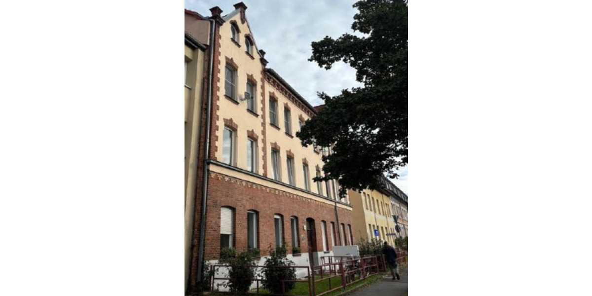 Etagenwohnung Merseburg - 3 Zimmer, 81 m&sup2;, 599&euro; | Angebot:25181958