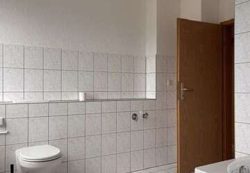 Wohnung Leuna Ockendorf - 2 Zimmer, 66 m&sup2;, 396&euro; | Angebot:27330671