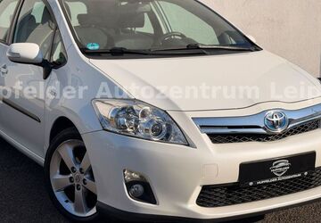 Toyota Auris 114.431 km 7.890 &euro; Leipzig 04178