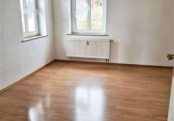 Wohnung Bennewitz Deuben - 3 Zimmer, 63 m&sup2;, 400&euro; | Angebot:27708075