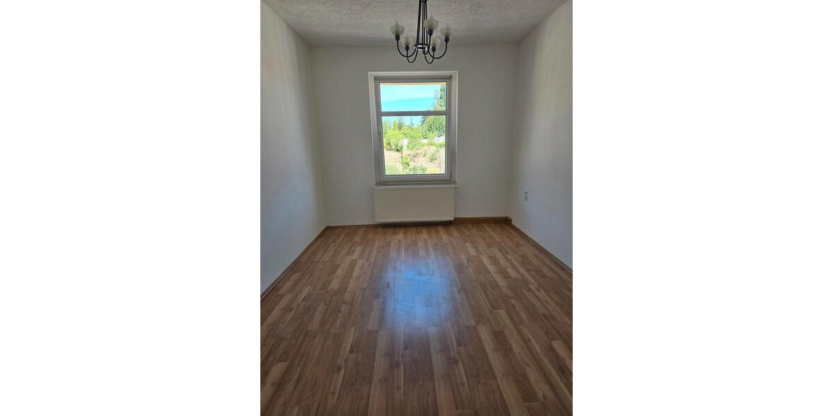 Dachgeschoßwohnung Grimma - 3 Zimmer, 64 m&sup2;, 550&euro; | Angebot:27539927