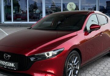 Mazda 3 3.857 km 25.990 &euro; Leipzig 04178