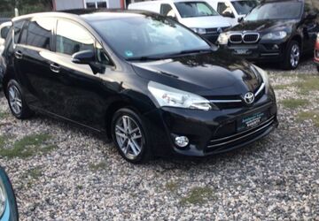 Toyota Verso 153.800 km 9.499 &euro; leipzig 04155