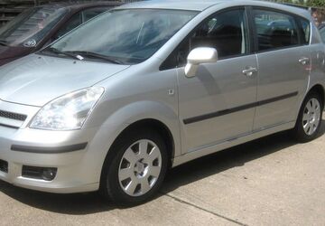Toyota Corolla Verso 181.693 km 5.299 &euro; Leipzig 04347