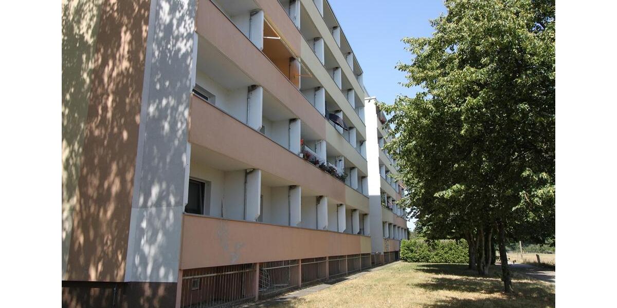 Etagenwohnung Borna - 2 Zimmer, 64 m&sup2;, 390&euro; | Angebot:19451112