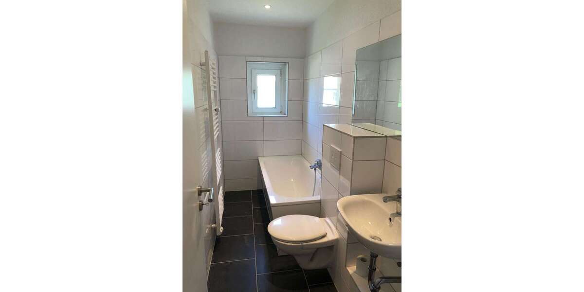 Etagenwohnung Rötha - 4 Zimmer, 78 m&sup2;, 480&euro; | Angebot:26778599