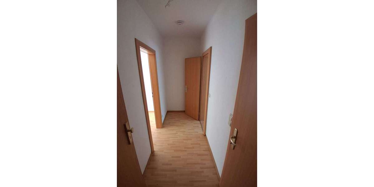 Etagenwohnung Neukieritzsch - 1 Zimmer, 29 m&sup2;, 240&euro; | Angebot:27702367